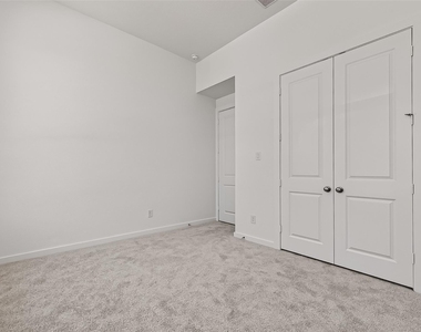 5802 N Reef Ridge Drive - Photo Thumbnail 21