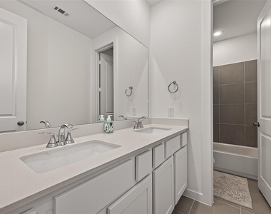 5802 N Reef Ridge Drive - Photo Thumbnail 27