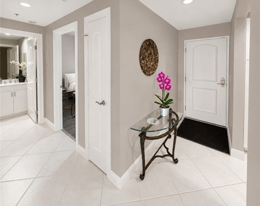 2080 W 1st Street - Photo Thumbnail 3