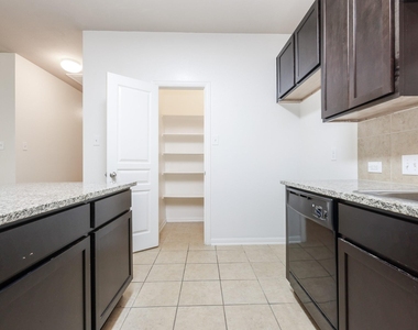 8114 Malago Point Drive - Photo Thumbnail 7