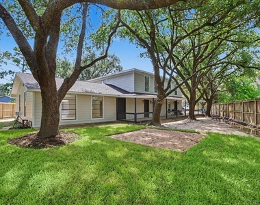2119 Barr Street - Photo Thumbnail 8