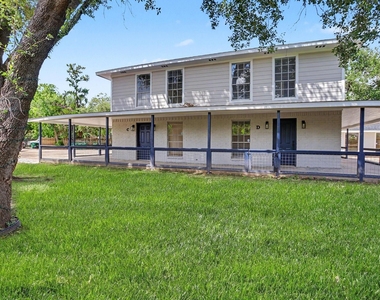 2119 Barr Street - Photo Thumbnail 9