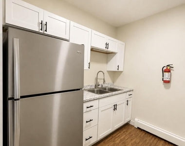 408 Central - Photo Thumbnail 6
