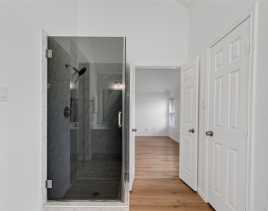 7403 Oak Walk Drive - Photo Thumbnail 33
