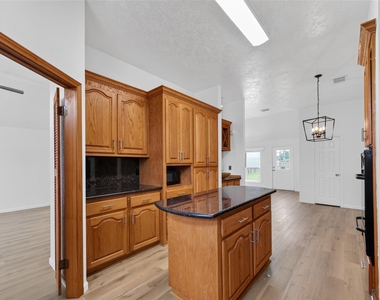7403 Oak Walk Drive - Photo Thumbnail 17