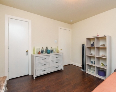 10735 Cobblecreek Way - Photo Thumbnail 26