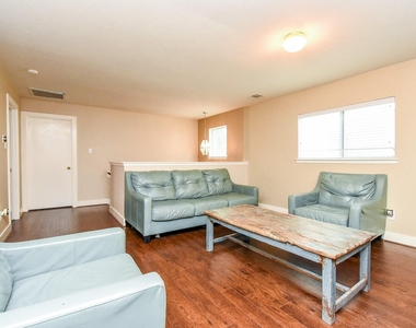 10735 Cobblecreek Way - Photo Thumbnail 18