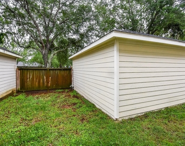 10735 Cobblecreek Way - Photo Thumbnail 29