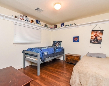 10735 Cobblecreek Way - Photo Thumbnail 27