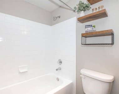 1088 Park Plaza Drive - Photo Thumbnail 15