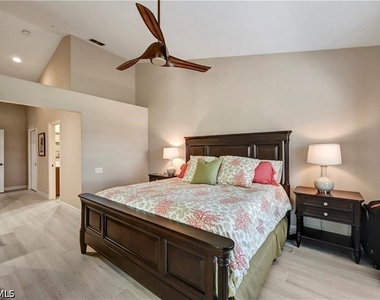 13900 Southampton Drive - Photo Thumbnail 12