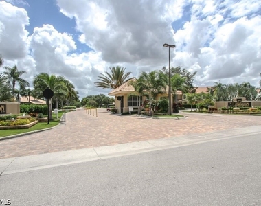 13900 Southampton Drive - Photo Thumbnail 20