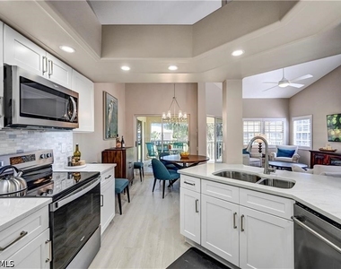 13900 Southampton Drive - Photo Thumbnail 7