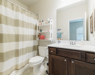 3530 Auburn Creek Circle - Photo Thumbnail 25