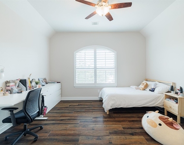 3530 Auburn Creek Circle - Photo Thumbnail 24