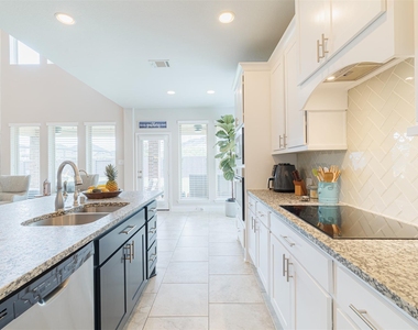 3530 Auburn Creek Circle - Photo Thumbnail 11