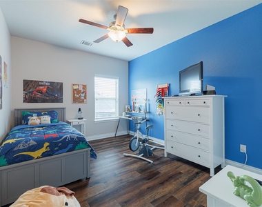 3530 Auburn Creek Circle - Photo Thumbnail 22