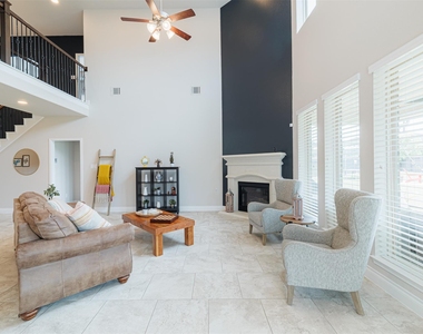 3530 Auburn Creek Circle - Photo Thumbnail 7