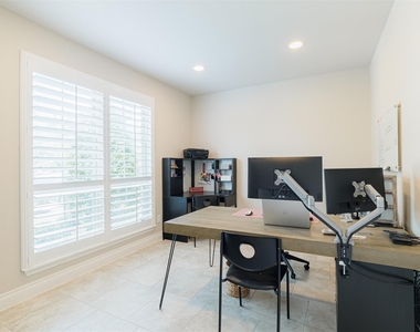 3530 Auburn Creek Circle - Photo Thumbnail 3