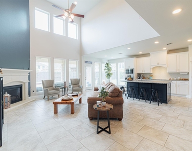 3530 Auburn Creek Circle - Photo Thumbnail 6