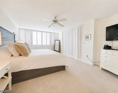 5601 Turtle Bay Drive - Photo Thumbnail 16