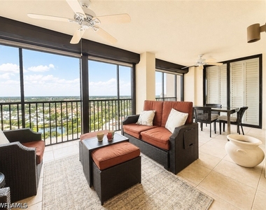 5601 Turtle Bay Drive - Photo Thumbnail 12