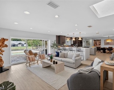 2341 Mayfield Court - Photo Thumbnail 3