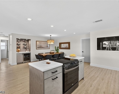 2341 Mayfield Court - Photo Thumbnail 10