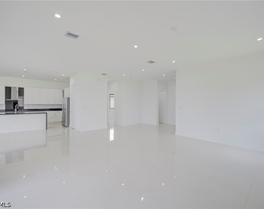 4775 Quercia Drive - Photo Thumbnail 6