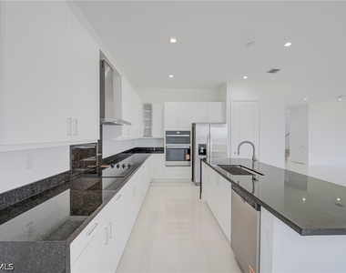 4775 Quercia Drive - Photo Thumbnail 12