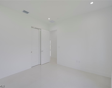4775 Quercia Drive - Photo Thumbnail 16