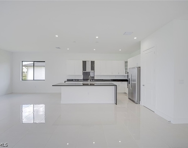 4775 Quercia Drive - Photo Thumbnail 8