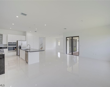4775 Quercia Drive - Photo Thumbnail 11