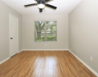 2315 Eaglerock - Photo Thumbnail 17