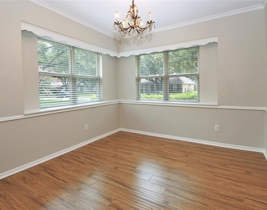 2315 Eaglerock - Photo Thumbnail 11