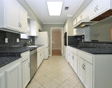 2315 Eaglerock - Photo Thumbnail 9