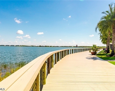 15835 Green Acres Avenue - Photo Thumbnail 47