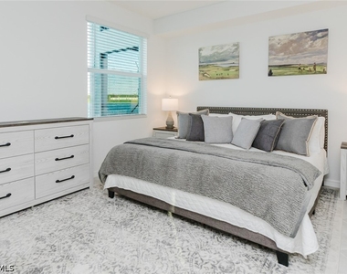 15835 Green Acres Avenue - Photo Thumbnail 15