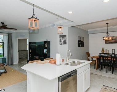 15835 Green Acres Avenue - Photo Thumbnail 6