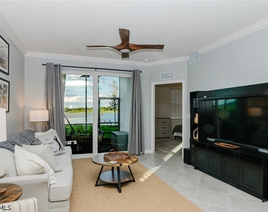 15835 Green Acres Avenue - Photo Thumbnail 4