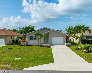 646 99th Avenue N - Photo Thumbnail 1