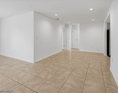 646 99th Avenue N - Photo Thumbnail 7