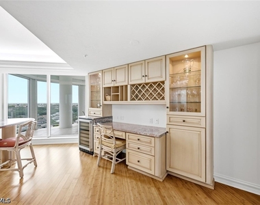 60 Seagate Drive - Photo Thumbnail 11