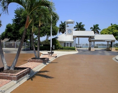 2604 Sailors Way - Photo Thumbnail 33