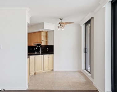 4551 Gulf Shore Boulevard N - Photo Thumbnail 21
