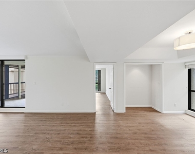 4551 Gulf Shore Boulevard N - Photo Thumbnail 14