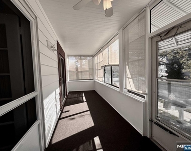 159 Market - Photo Thumbnail 13