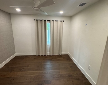 27500 Suffridge Drive - Photo Thumbnail 18