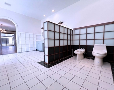 19 Windermere Lane - Photo Thumbnail 13