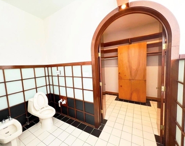 19 Windermere Lane - Photo Thumbnail 14